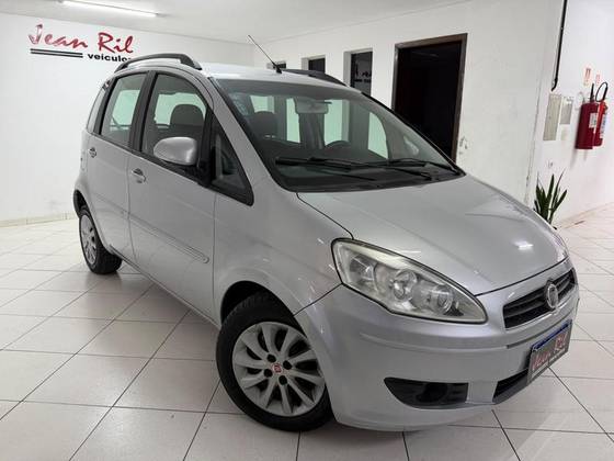 FIAT IDEA 1.6 MPI ESSENCE 16V FLEX 4P AUTOMATIZADO FIAT IDEA 1.6 MPI ESSENCE 16V FLEX 4P AUTOMATIZADO